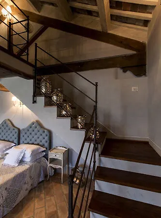 ベッド・アンド・ブレックファスト Le Bifore 2*