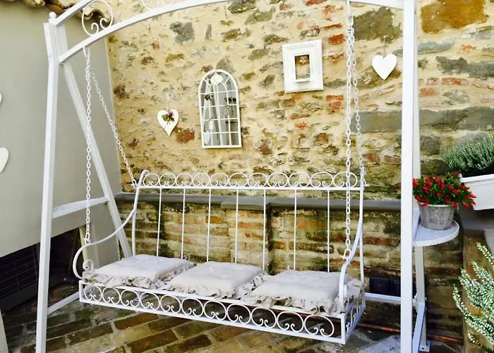 Le Bifore Bed and Breakfast