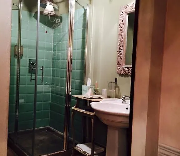 Le Bifore Bed and Breakfast